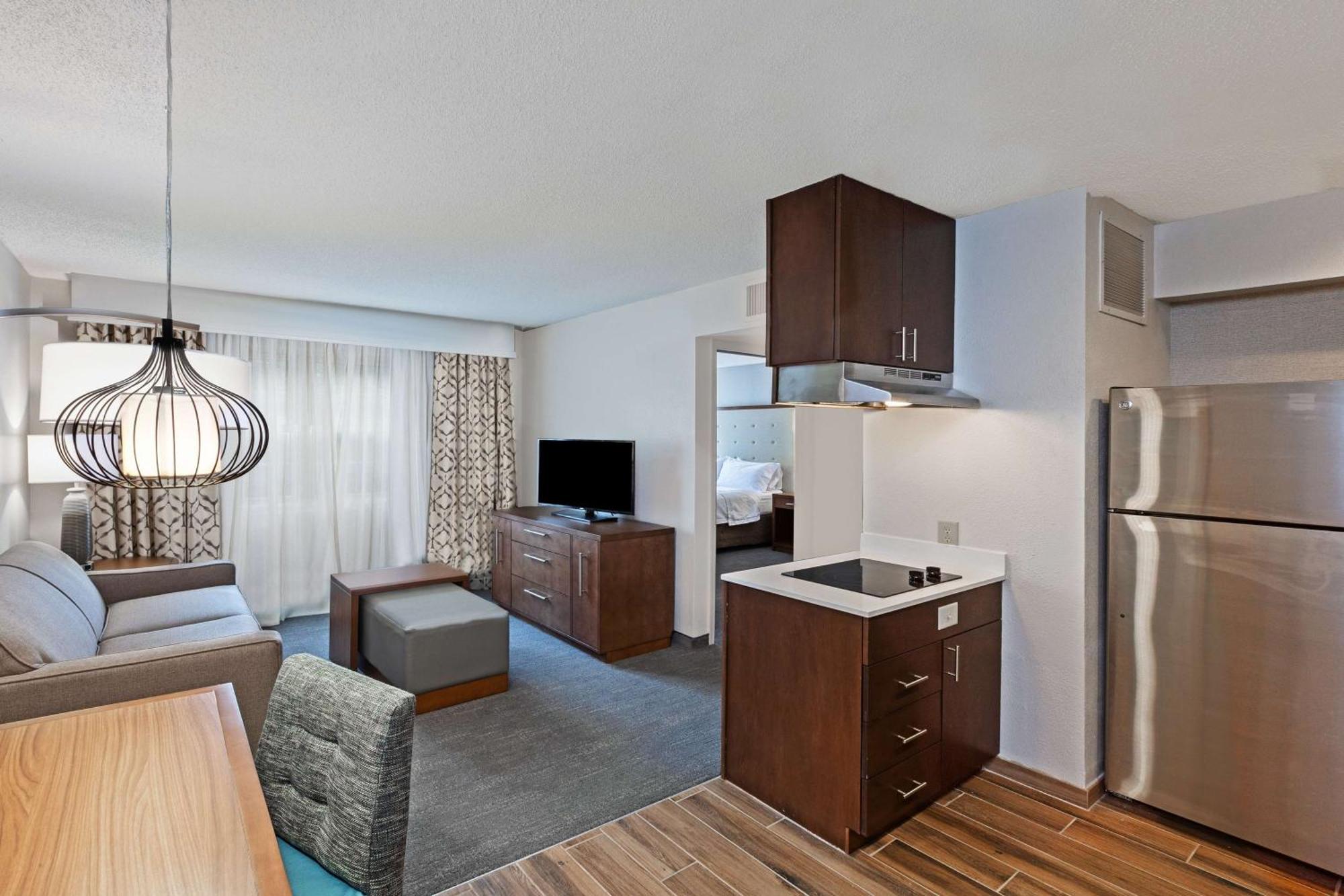 Homewood Suites By Hilton Greensboro Extérieur photo