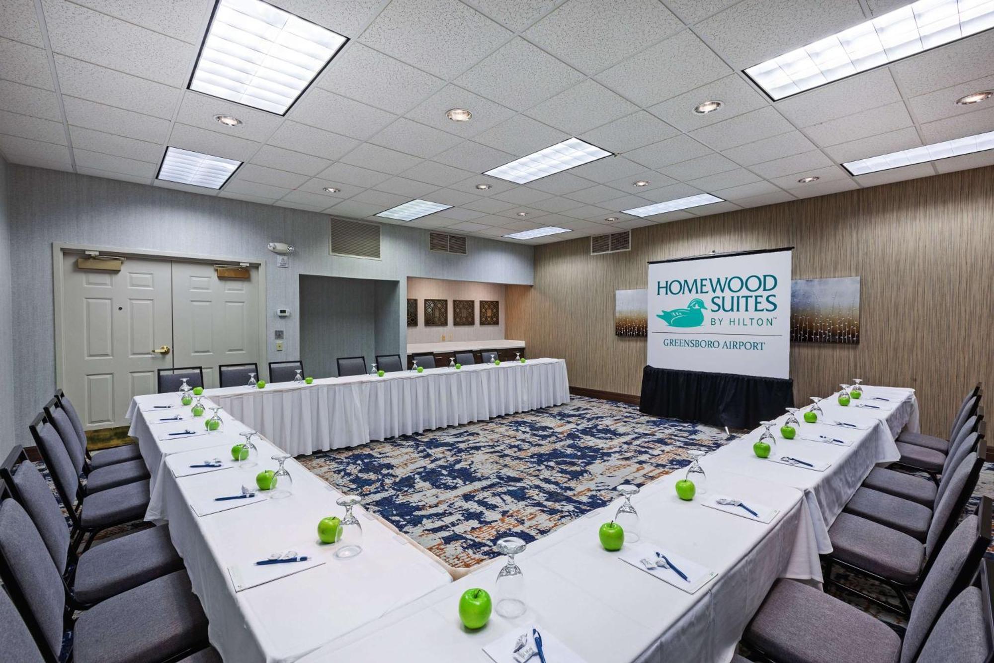 Homewood Suites By Hilton Greensboro Extérieur photo