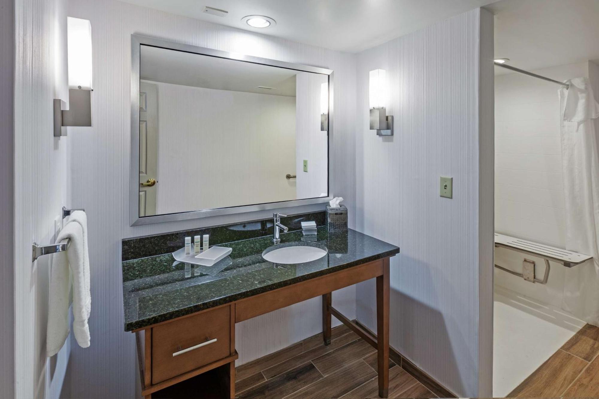 Homewood Suites By Hilton Greensboro Extérieur photo