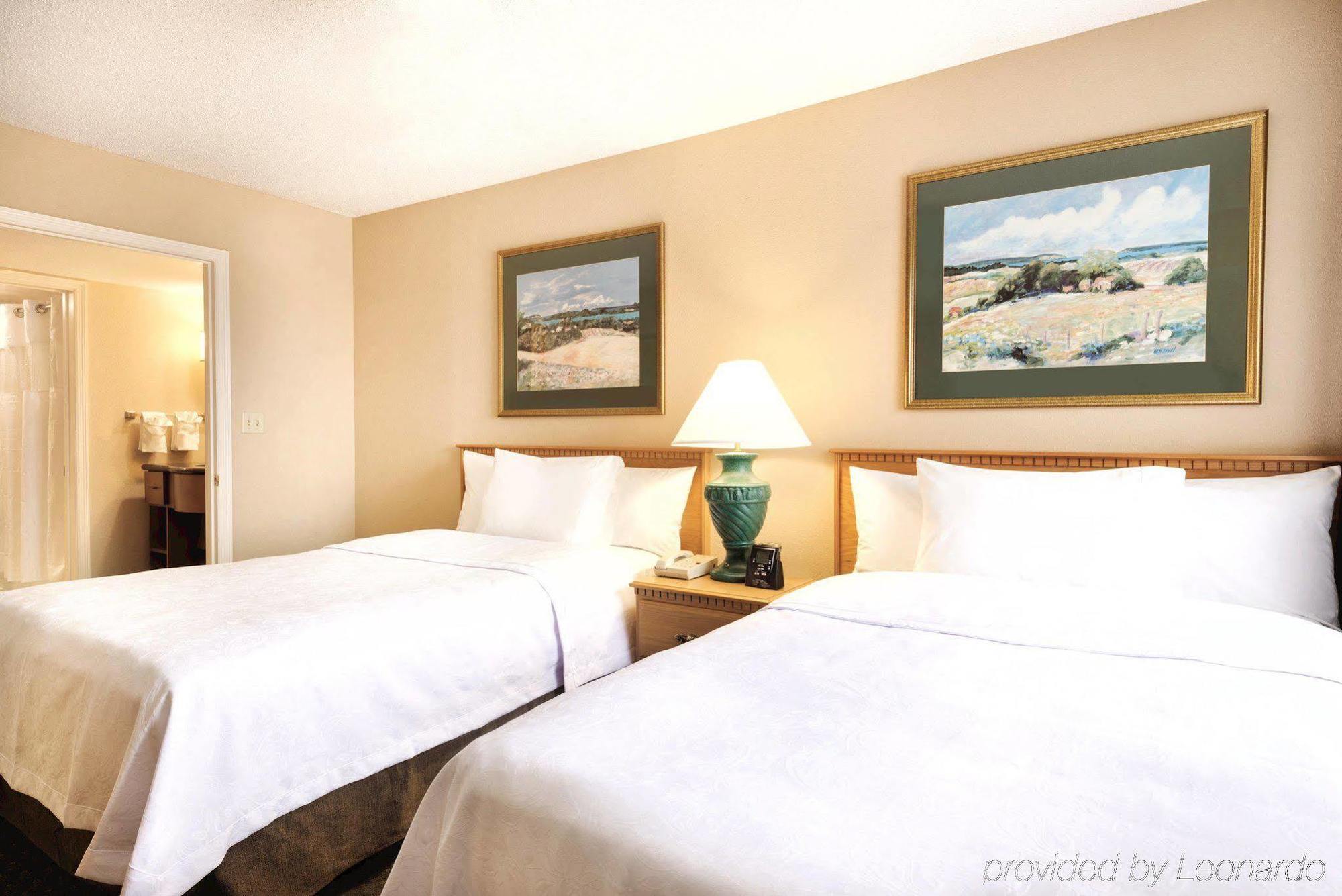 Homewood Suites By Hilton Greensboro Extérieur photo